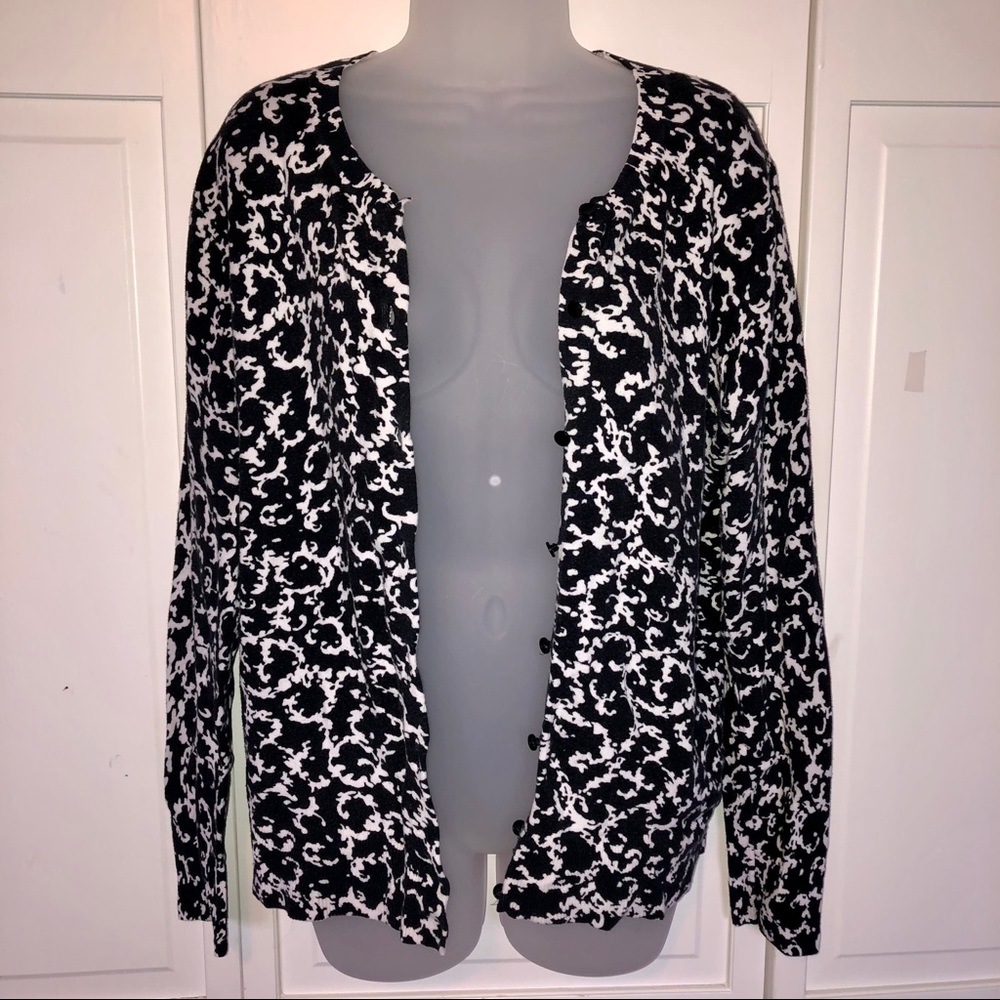 Cardigan Sweater Black White Pattern Design Button